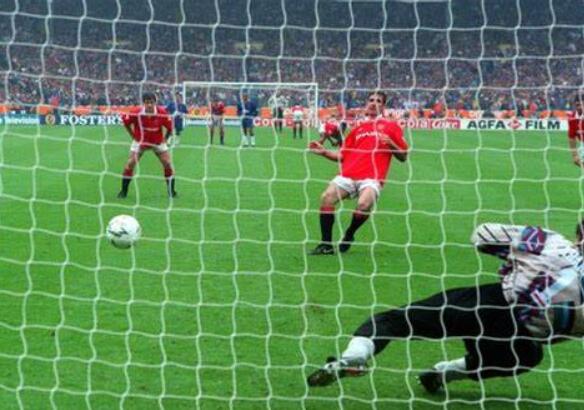 希勒为什么反对奥本海默,希勒曼联进球