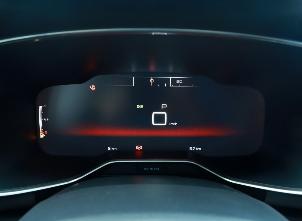 雪铁龙c5天逸试驾1.8t第一视角,试驾雪铁龙天逸c5