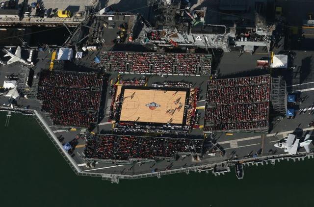 航母上有哪些娱乐设施,航母里有娱乐场所吗