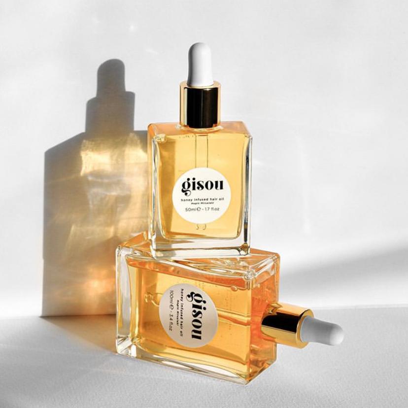 宋妍霏程潇王菊跨年演唱会,王菊为宋妍霏化妆视频