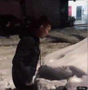 发了一个朋友圈只想一个人看到,发了一条仅喜欢的人可见的朋友圈