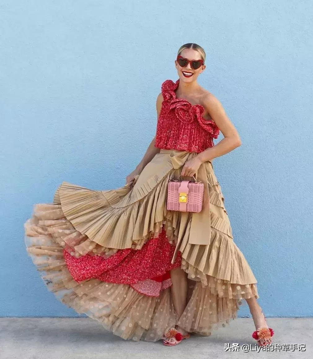 穿裙子这些雷区真的不要踩,穿裙子避开的五种最丑的鞋子