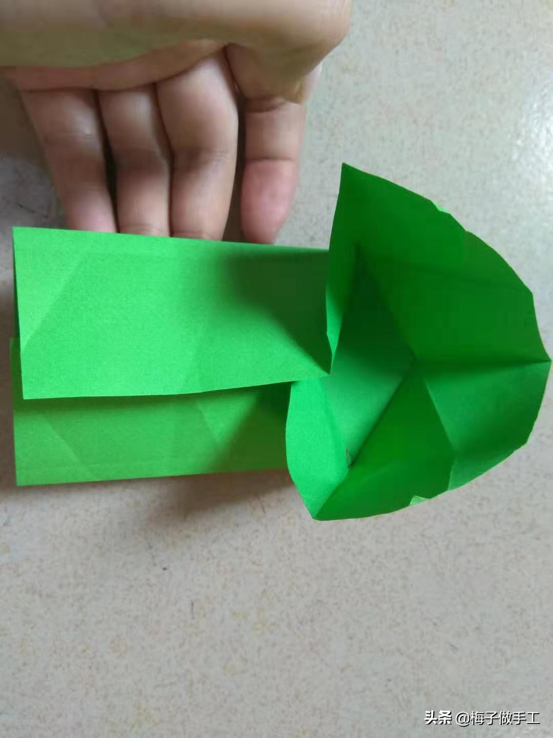 怎么折实心六芒星,手工折纸四角星怎么折