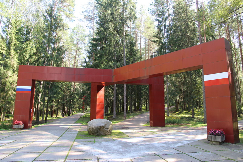 波兰整个历史中总共被灭了几次,波兰大军攻打斯摩棱斯克