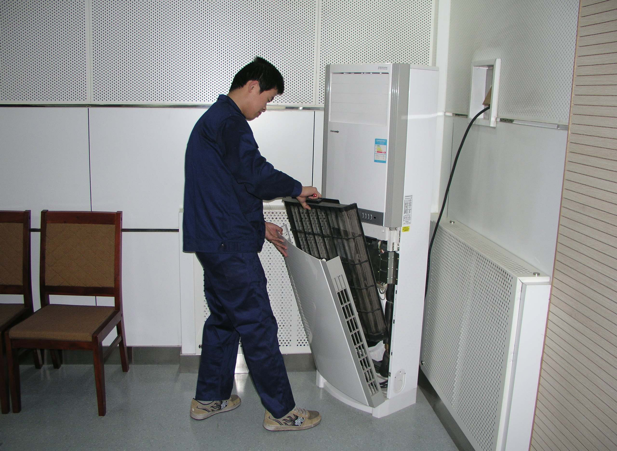 为什么挂式空调要比立柜的便宜,为什么空调柜式比挂式贵