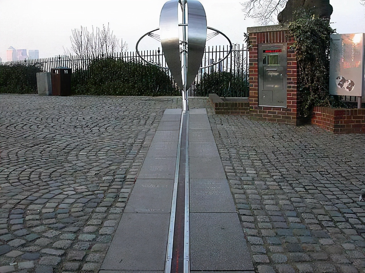 中国横跨几个时区为何时间相同,我国采用的北京时间是哪个时区