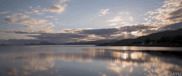 这个时代不是拼命就有用的,这个时代并不是努力就一定能赚钱