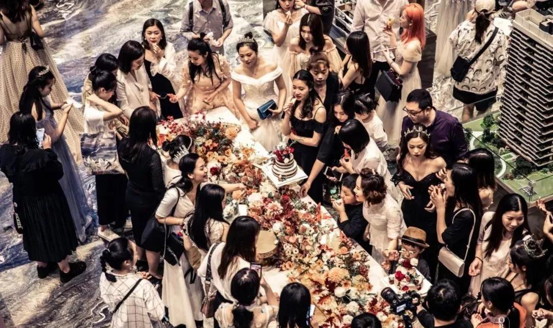 QUNEEN梦游仙境女王派对，天著之上有美的竞相发生