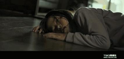 韩国继母打死弟弟电影大结局,韩国电影男孩被妈妈打死