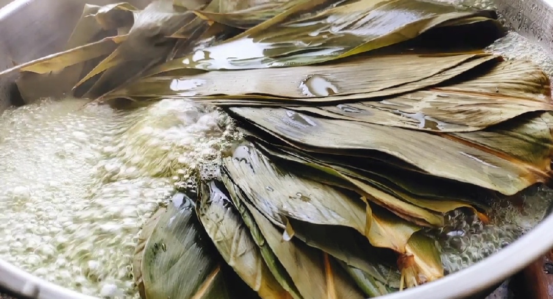 最简单的粽子包法教程,最简单粽子的多种包法