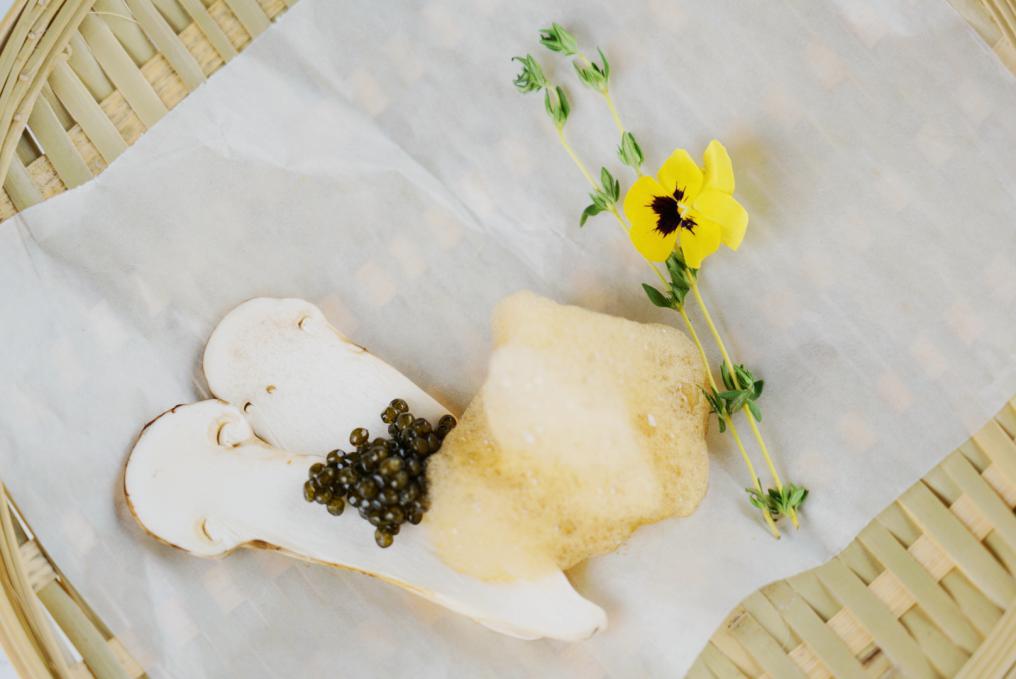 新鲜松茸清洗后吸水量大保存方法,新鲜松茸怎么吃这些吃法值得一试