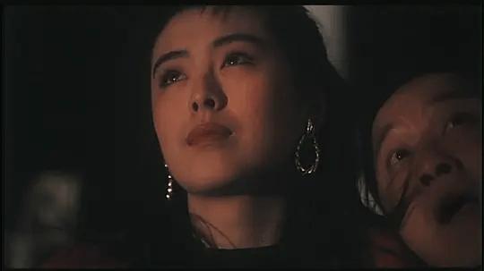 32年前王祖贤这部港片，“破尺度”出演，虽删减8分钟却依然经典