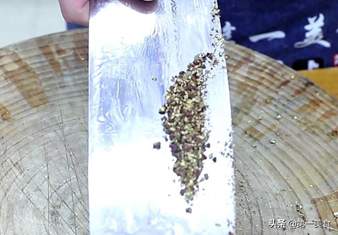 教你4道下饭酱的做法,很简单特别下饭的酱做法