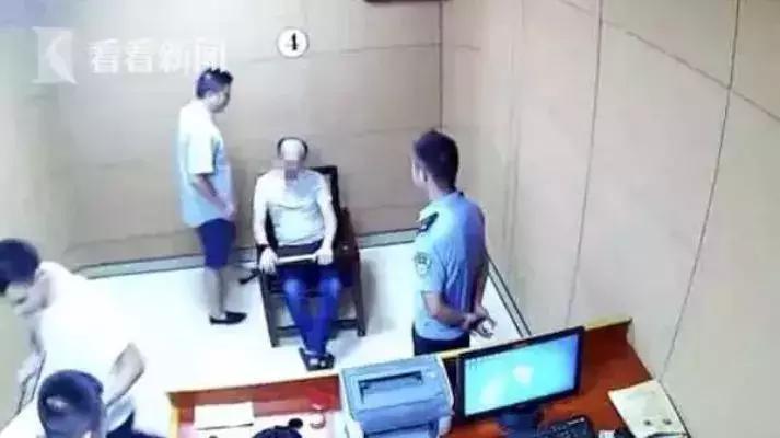 地中海脱发剃光头,主动剃光头的年轻人怎么了