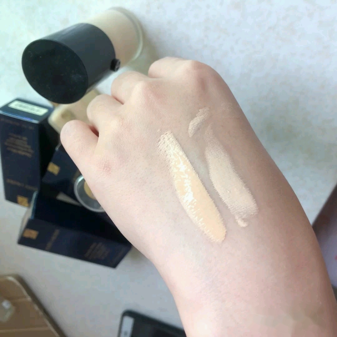 dw跟兰蔻粉底液哪个适合油皮,双十一好用平价粉底液