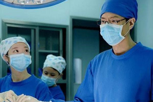 孕妈生宝宝痛得大叫,孕妈生娃十级痛感觉