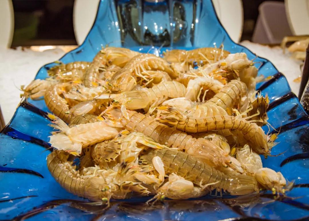 太强了！平价海鲜自助战斗机，0.63元/一道菜