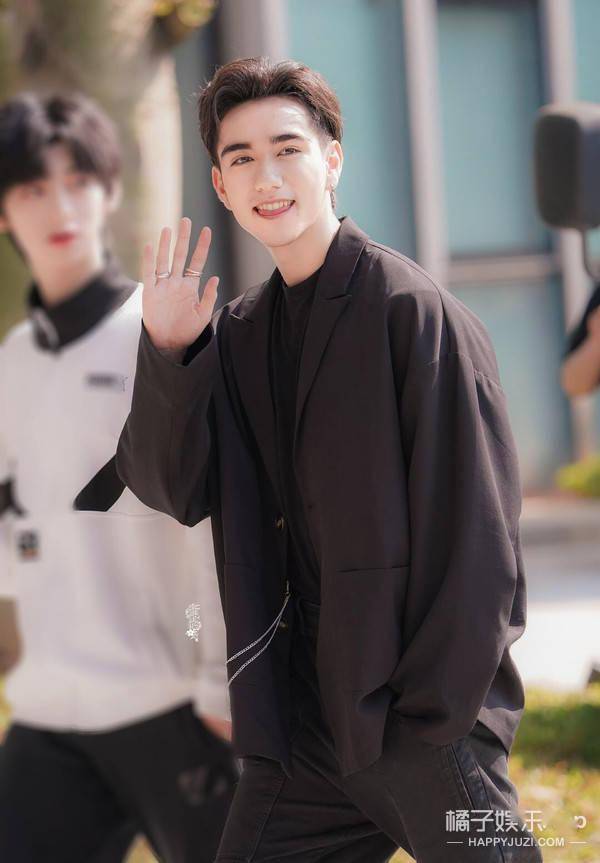 翻译被抓去选秀,翻译老师被抓到选秀