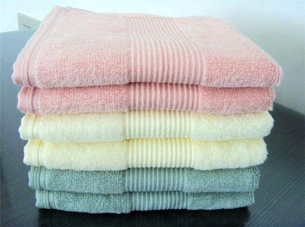 毛巾怎么洗都有一股酸臭味,毛巾用久了有滑滑的感觉