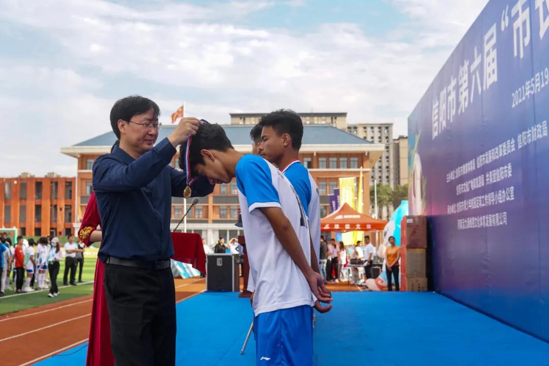 信阳市第六届市长杯冠军视频,信阳市第7届市长杯足球赛初中组