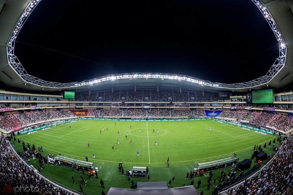 2023中国专业足球场,为啥中国很少免费足球场