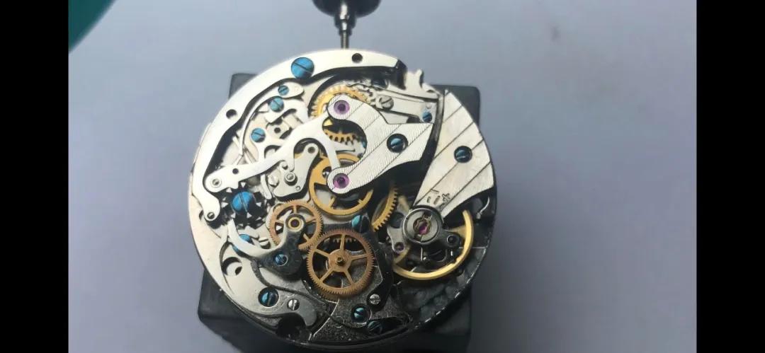 钟表维修师吴志敏丨我是表说家,让我们把时间浪费在美好的事物上