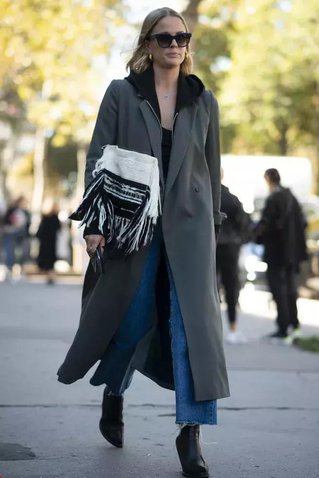 温度低穿的衣服,冬天穿宽松的卫衣怎么搭配