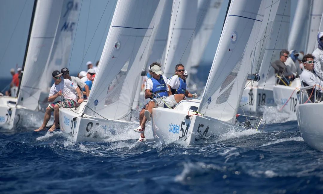 意大利——斯卡尔利诺海滨码头和帆船俱乐部