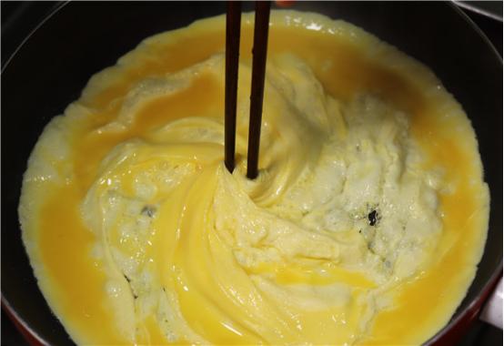 鸡蛋包饭的做法视频,韩国鸡蛋包饭怎么做