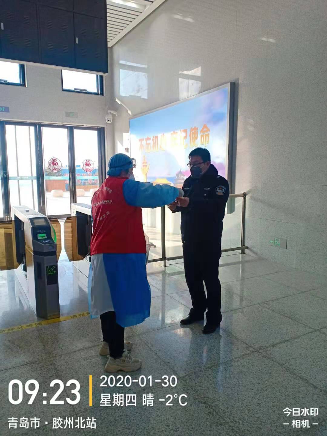 胶州胶东街道：80后女中医孙立梅，战书，送给自己的特殊新年礼物「你穿隔离衣的样子很美」