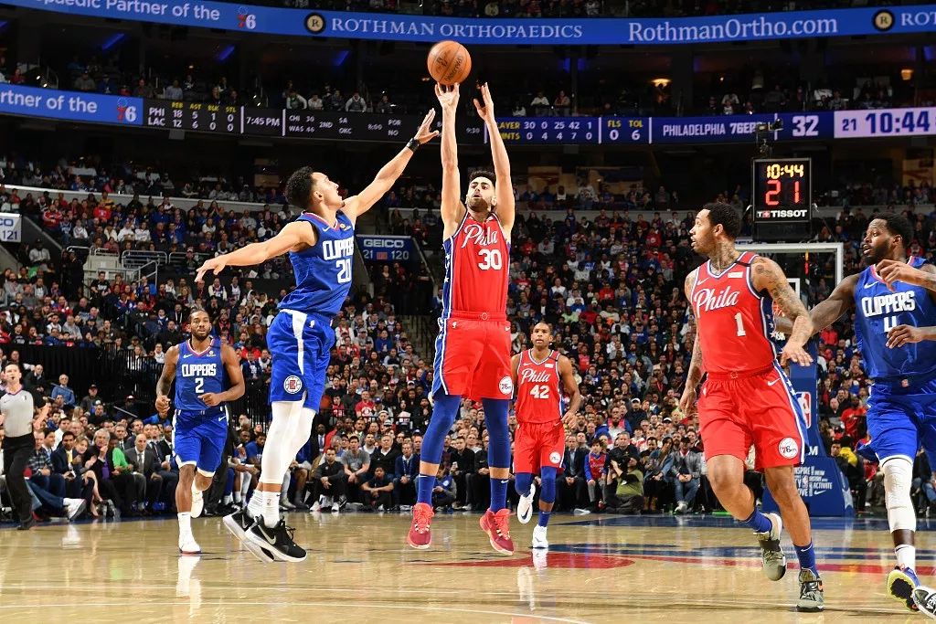 换来莫里斯的快船，竟然还打不过内讧的费城？