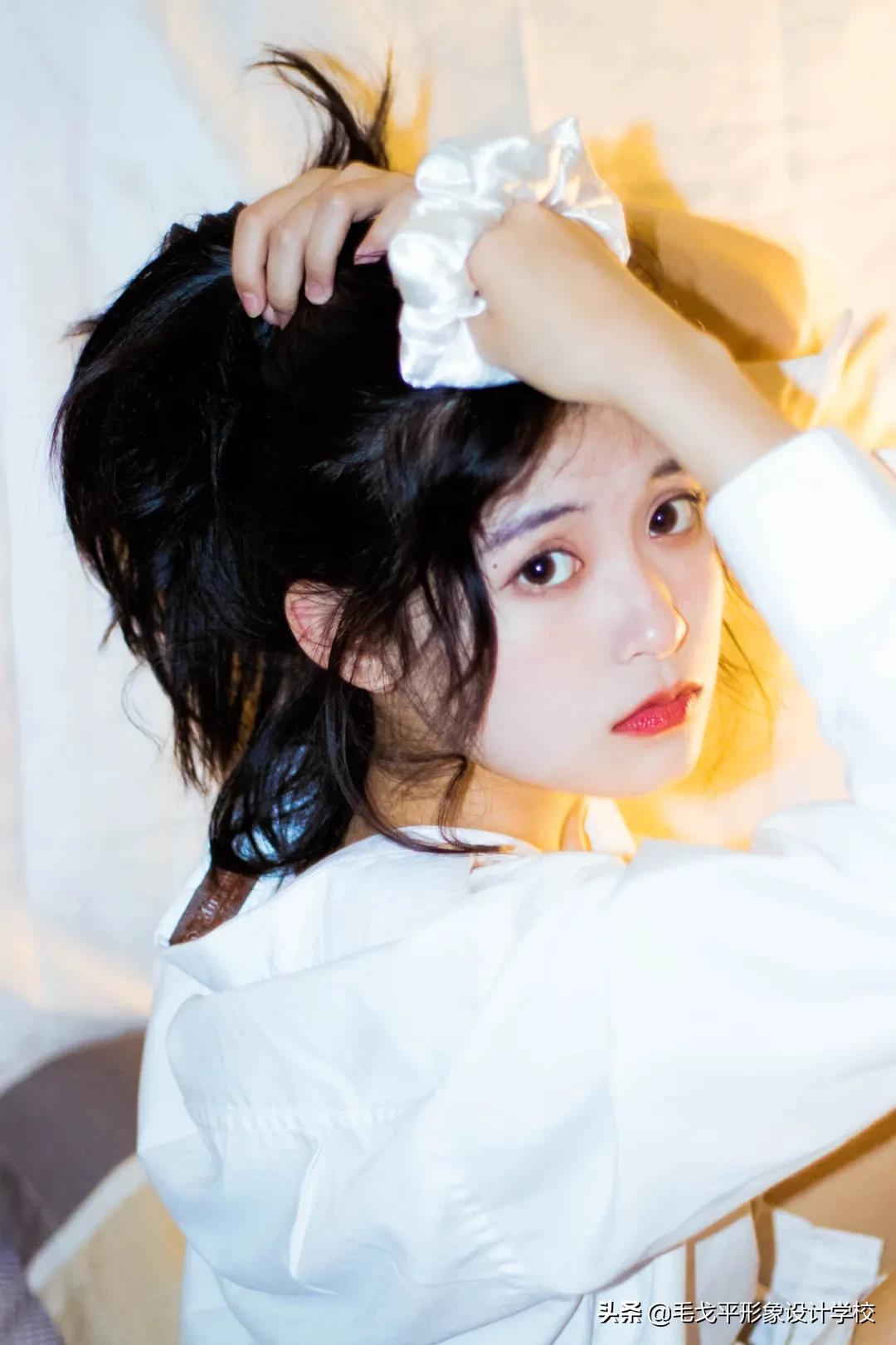 女明星是怎样处理脸上的痣,圆脸如何点痣好看