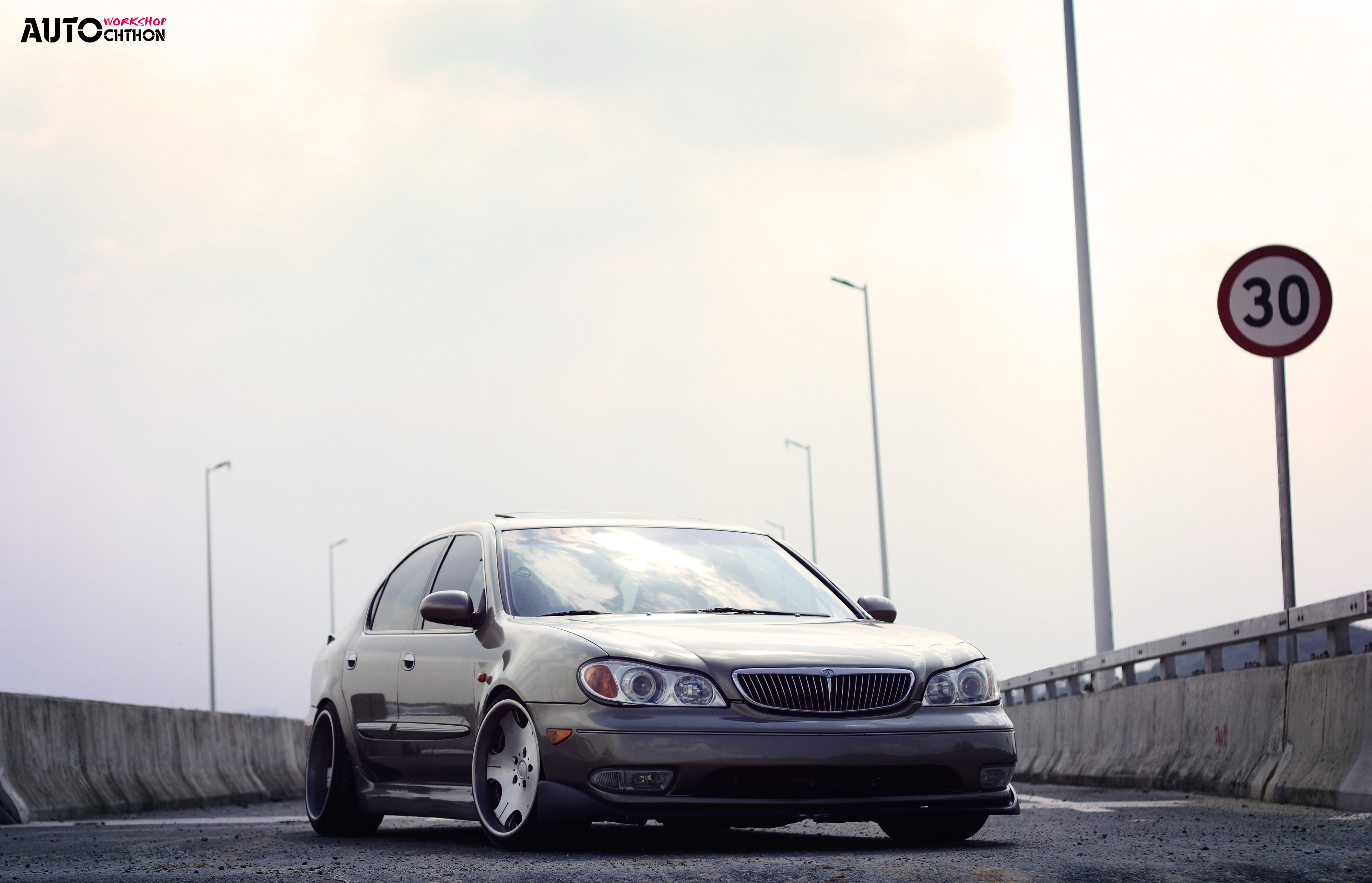 与爸爸一起玩遥控越野车,和父亲一起玩赛车游戏