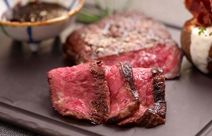 正宗神户雪花牛肉多少钱一斤,牛肉那么贵为啥牛柳这么便宜