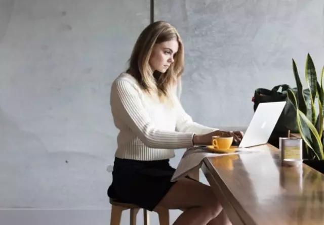 没有基础怎么成为时尚买手,零基础小白如何成为一名时尚买手