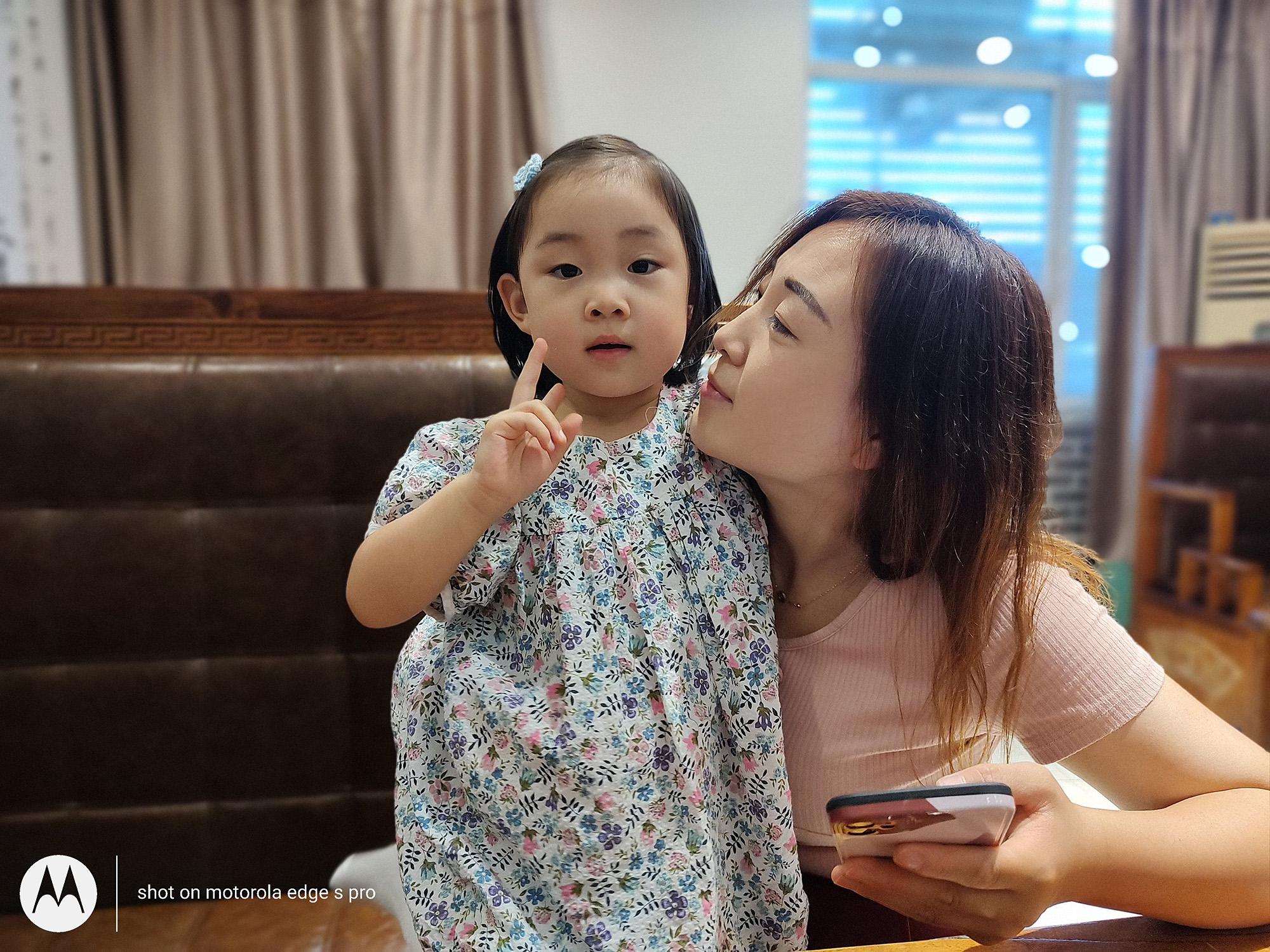 摩托罗拉edgespro混合变焦,摩托罗拉手机edgespro50倍变焦