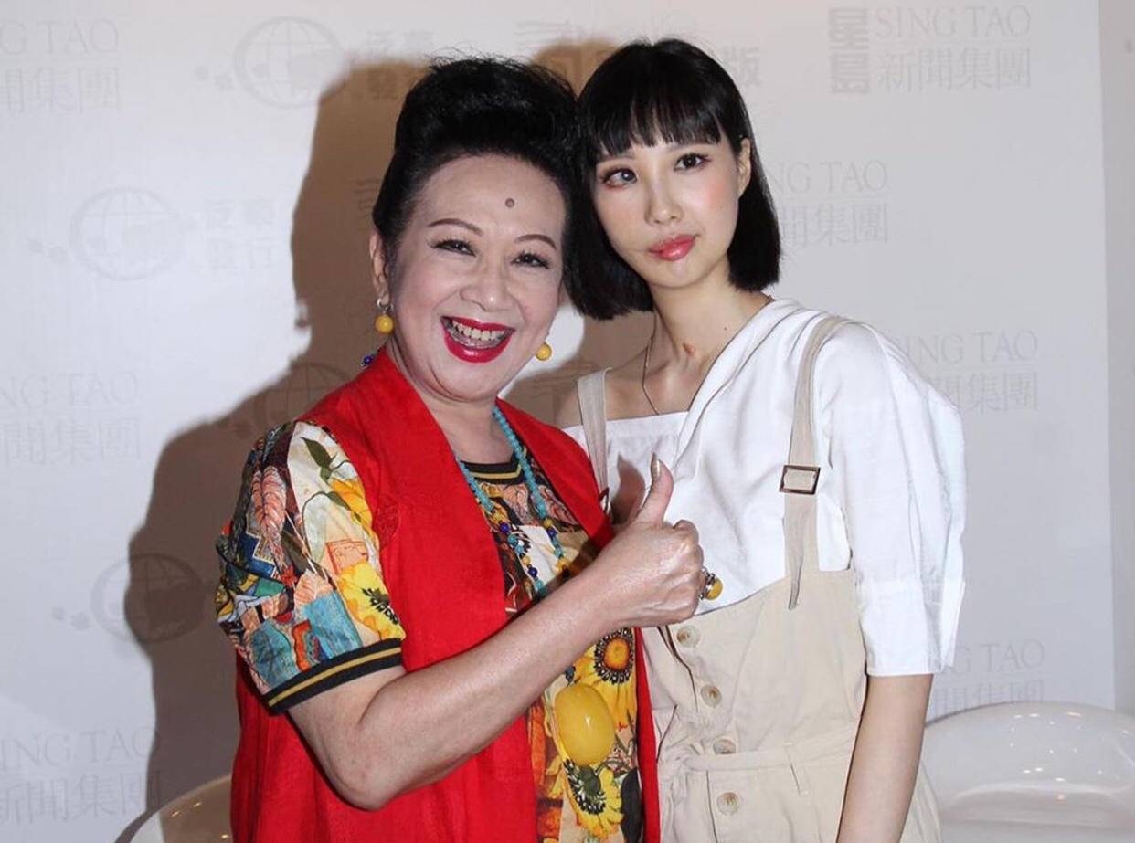 30岁香港女歌手抗癌八年微笑面对人生闺蜜帮助她圆了梦幻婚纱梦