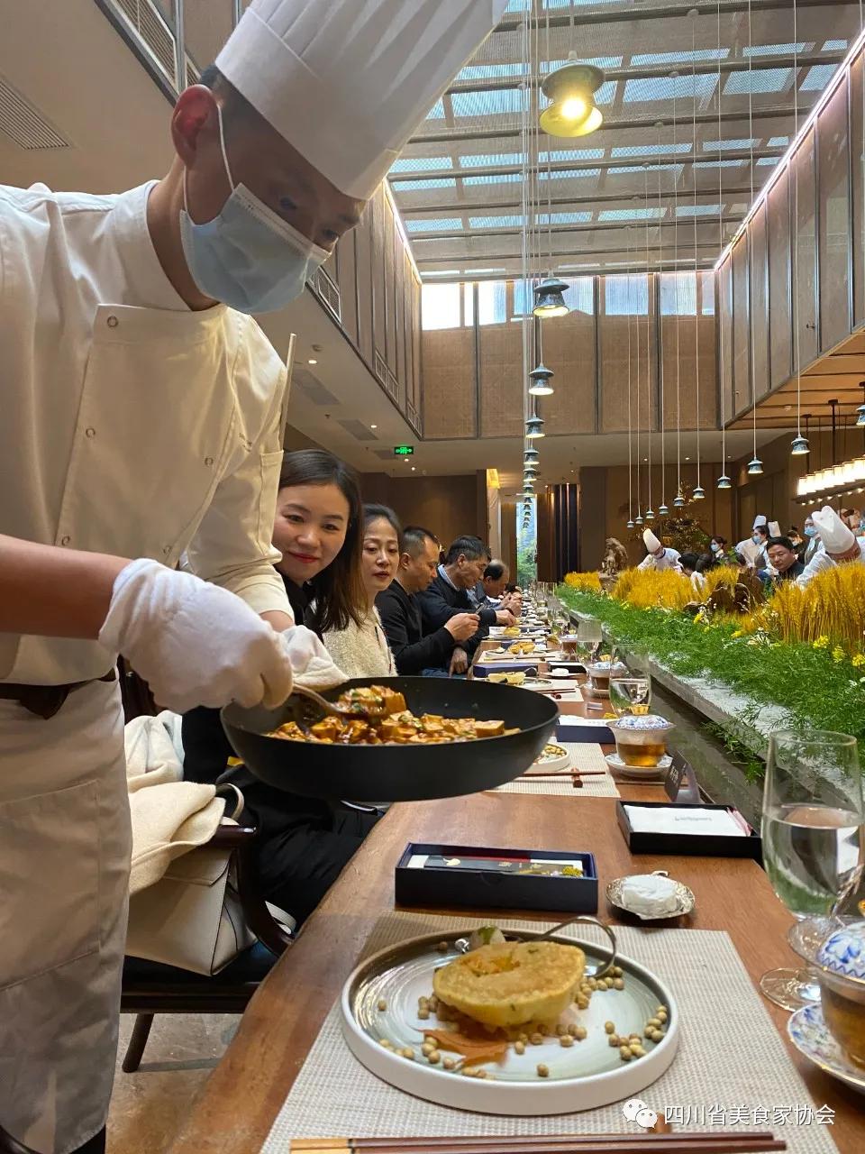 鍗楀爞宸濊彍鍘嗗彶,鍥涘窛鍗楀爞宸濊彍