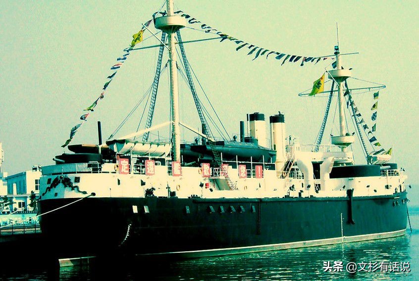 定远舰放到现在还算巨舰吗,定远舰沉在哪里