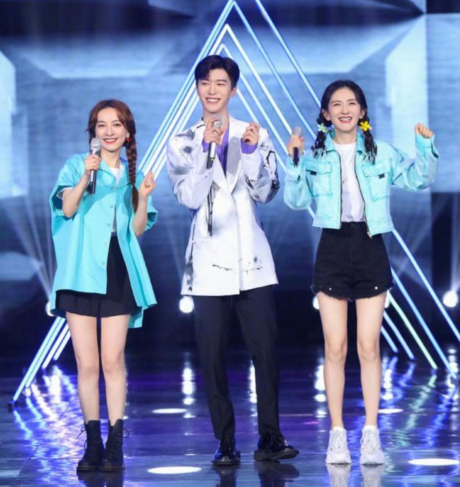 吴昕瘦小腿肌肉神器,吴昕瘦腿变高神器