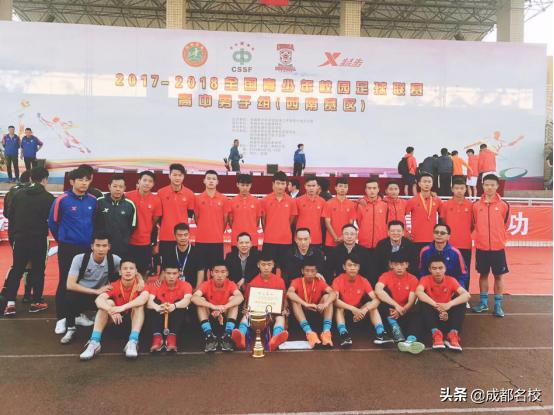 当“成都棠外”唱起了*歌国**，你就知道“成都棠外”又赢了！