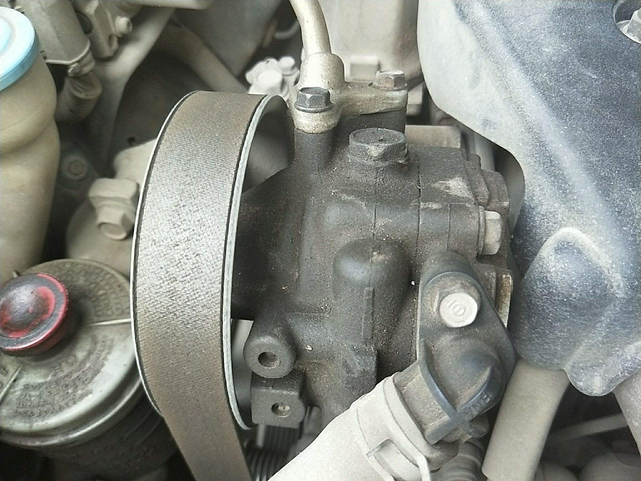 小伙花2万买的新车,小伙花12万买二手车