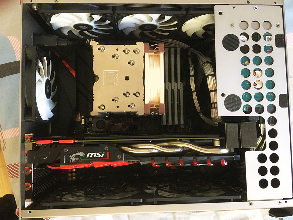 老机箱装大显卡要怎么改造,能装大显卡的小机箱