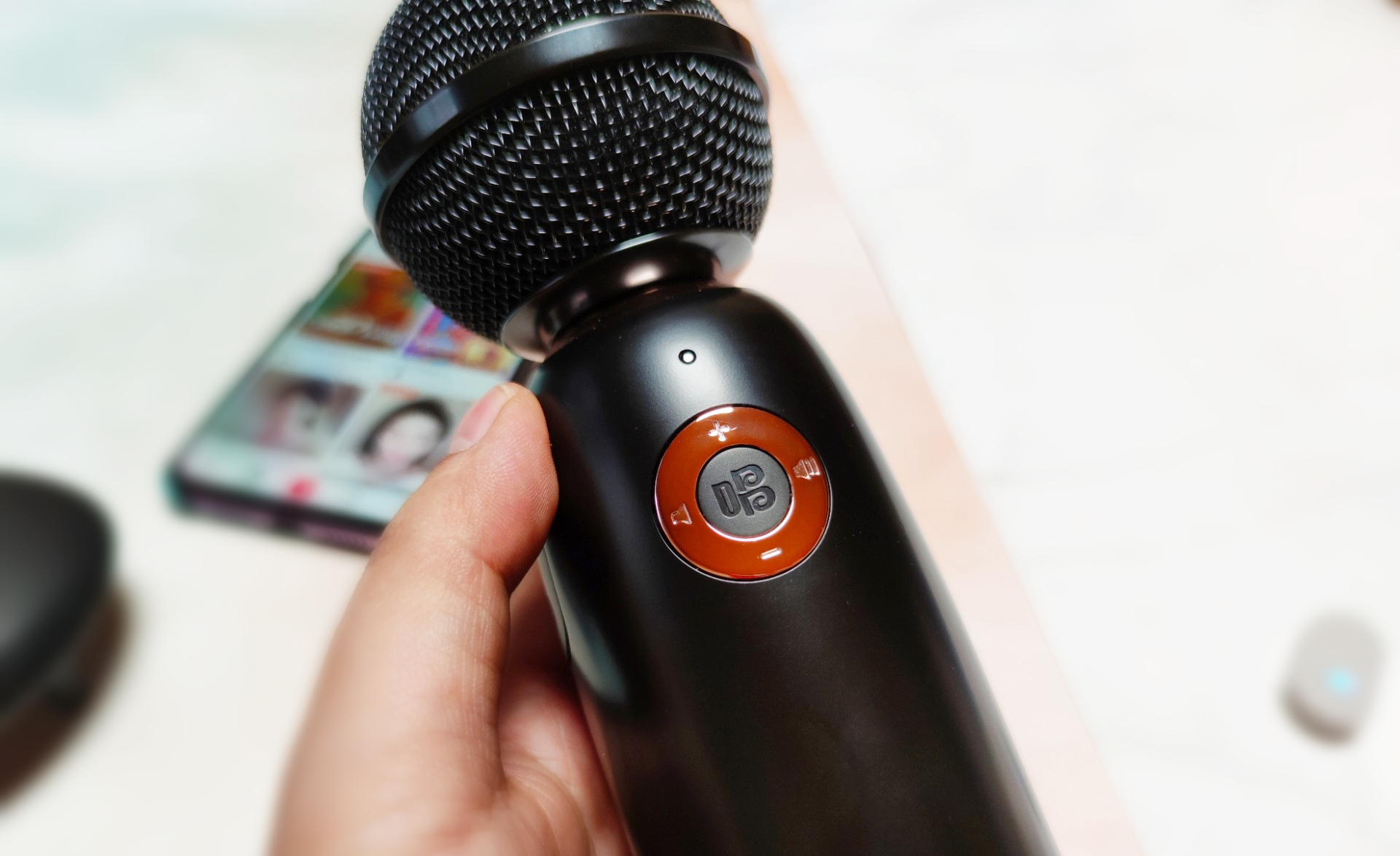 五音不全的怎么用气息唱歌,五音不全唱歌怎么发声