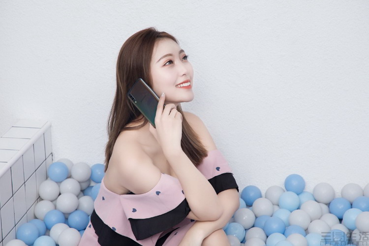 三星galaxya70多少钱,三星galaxya70正式发布