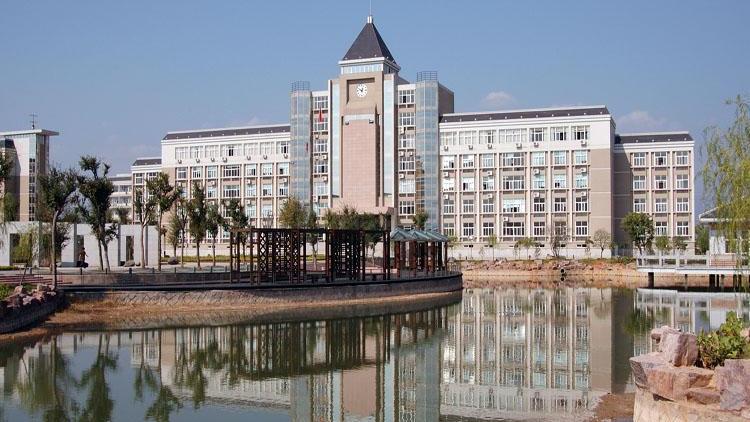 浙江省金华市东阳第一高中,东阳中学出过金华市状元