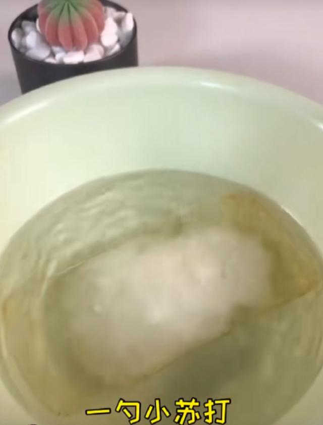 透明的手机壳变黄怎么让它再变透,手机壳变黄怎么办不用白醋小苏打