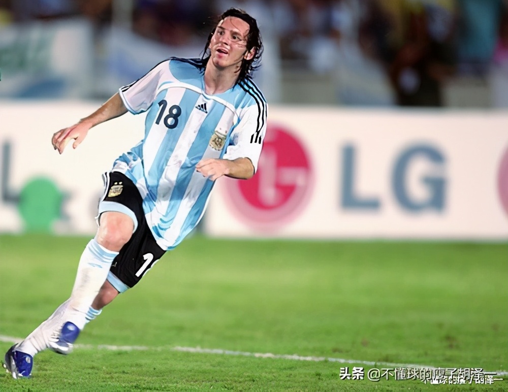 梅西未能成就一代球王,梅西为阿根廷落泪
