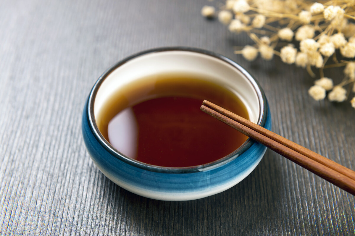 用洗衣粉洗鞋鞋子发黄怎么救,什么清洗剂能把鞋子清洗干净