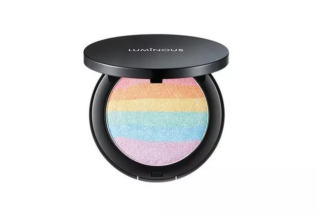 拥有这7款闪闪惹人爱的高光，blingbling女神就是你